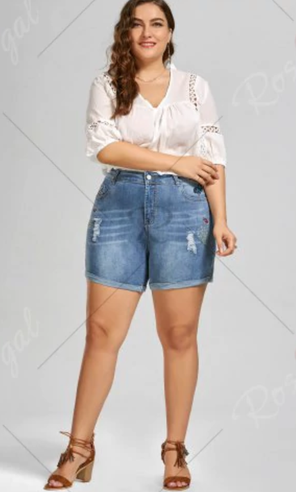 plus size e quadril largo short e camisa larga.png