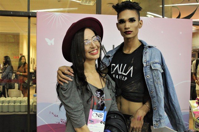 DALLA MAKE UP NA CNB.JPG