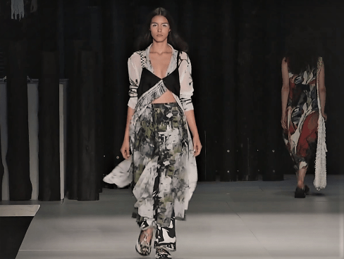 Desfiles Minas Trend ANNE EST FOLLE 2.png