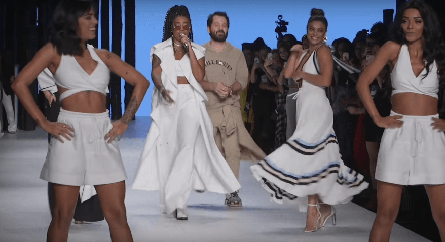 Skazi Desfile 22.png