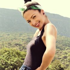 Inspirações de pose pra fotos.jpg